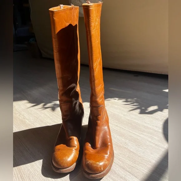 Frye Women's Campus Boots - Picture 2 of 9